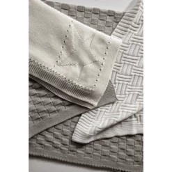 Alvi Gebreide Deken Ruit Wit 75 X 100 Cm -Beddengoed Verkoopwinkel alvi gebreide deken ruit wit 75 x 100 cm a294938 2