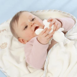 FEHN Knuffeldeken Baby Love Schaap Paul -Beddengoed Verkoopwinkel fehn knuffeldeken baby love schaap paul a005535 2