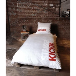 HERDING Beddengoed Street Kicker Grijs-rood 135 X 200 Cm -Beddengoed Verkoopwinkel herding beddengoed street kicker grijs rood 135 x 200 cm a383282 1