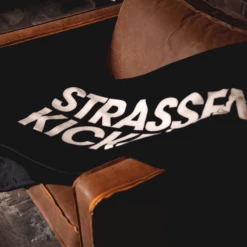 HERDING Wellsoft Deken Street Kicker Zwart-wit 150 X 200 Cm -Beddengoed Verkoopwinkel herding wellsoft deken street kicker zwart wit 150 x 200 cm a383285 1