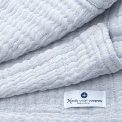 Nordic Coast Company Mousseline Deken Lichtblauw 90 X 120 Cm -Beddengoed Verkoopwinkel nordic coast company mousseline deken lichtblauw 90 x 120 cm a316462 3