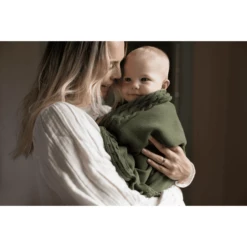 VINTER& BLOOM Deken Joy Olive Green -Beddengoed Verkoopwinkel vinter bloom deken joy olive green a383081 4