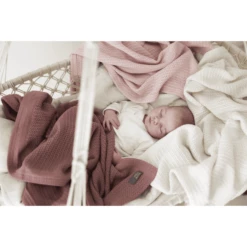 VINTER& BLOOM Soft Grid Evening Rose Deken -Beddengoed Verkoopwinkel vinter bloom soft grid evening rose deken a383092 1